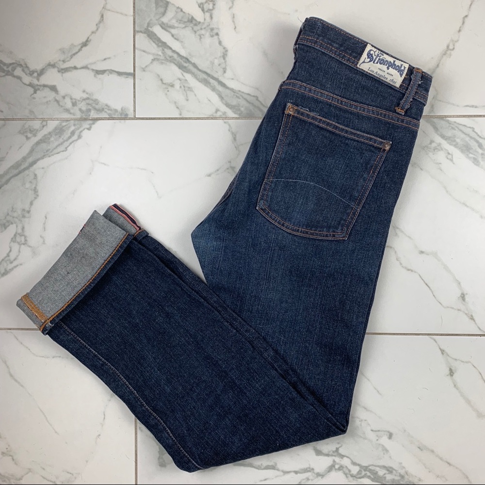 The Stronghold Men’s 30